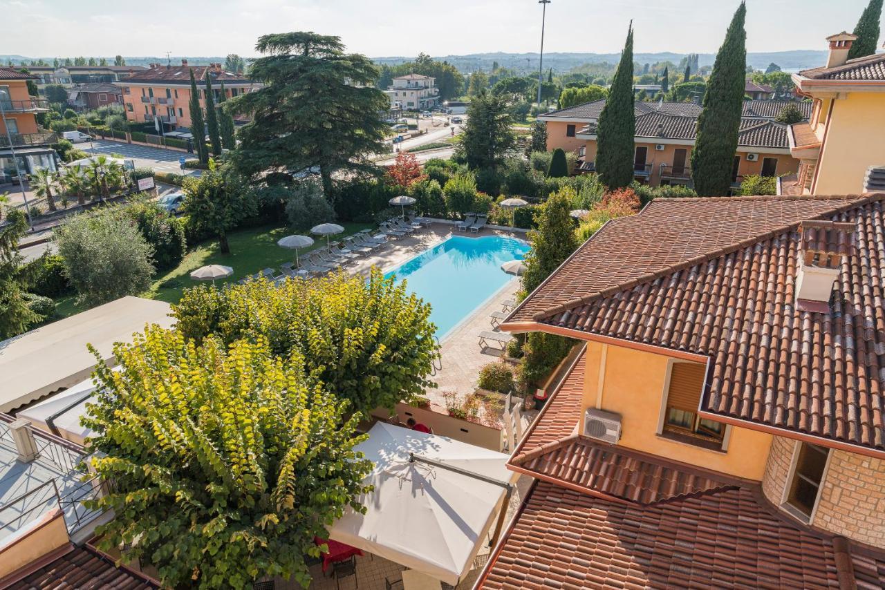 Hotel Gardenia Sirmione Kültér fotó