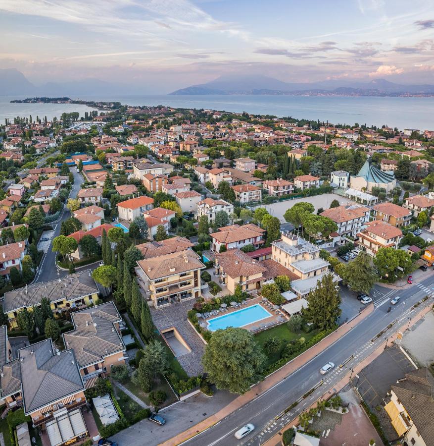 Hotel Gardenia Sirmione Kültér fotó