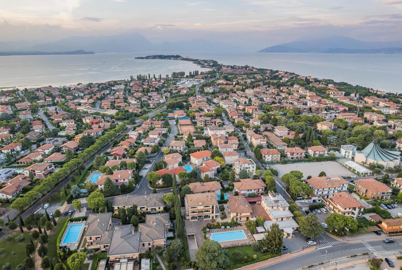 Hotel Gardenia Sirmione Kültér fotó