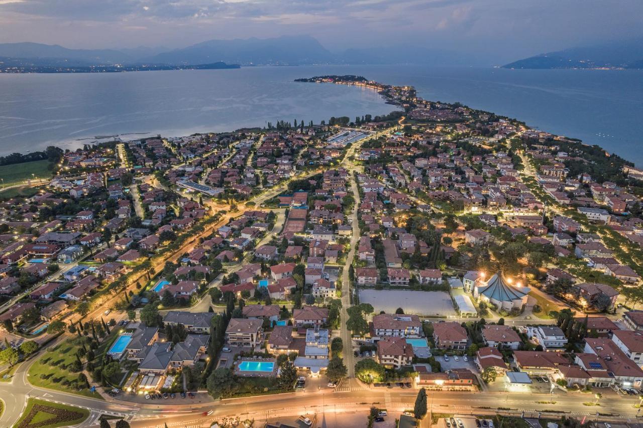 Hotel Gardenia Sirmione Kültér fotó